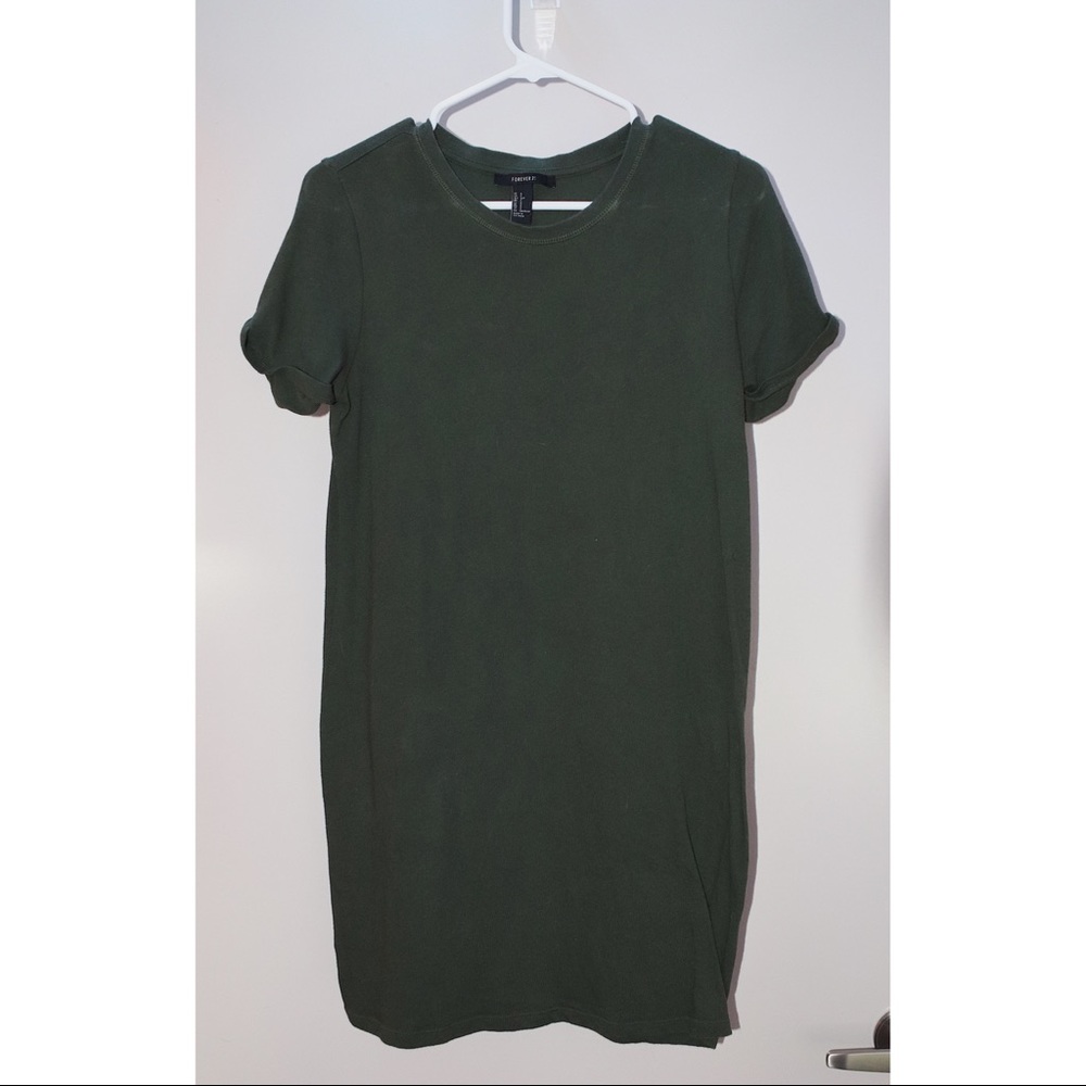 Forever 21 women's green t-shirt dress